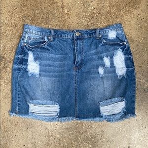 Forever 21 Jean distressed skirt size 14